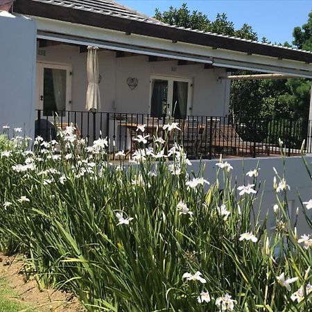 Majini Guesthouse Sweet Valley Exterior photo